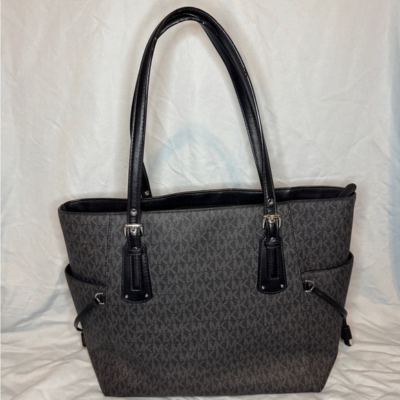 Michael Kors Signature Tote Bag | Black MK Logo Coated Canvas - Picture 4 of 7
